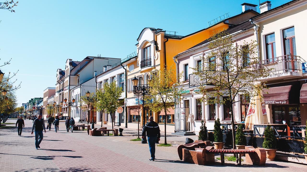 Vladimirskie Apartamenty In Center Of Brest Eksteriør billede