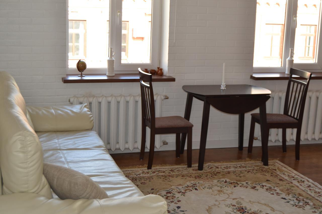 Vladimirskie Apartamenty In Center Of Brest Eksteriør billede